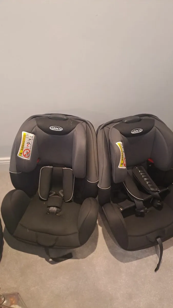 Car seats - Image 3