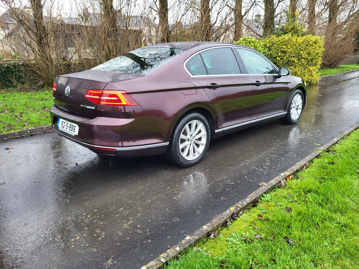 Volkswagen Passat  2.0L DIESEL HIGHLINE - Image 2