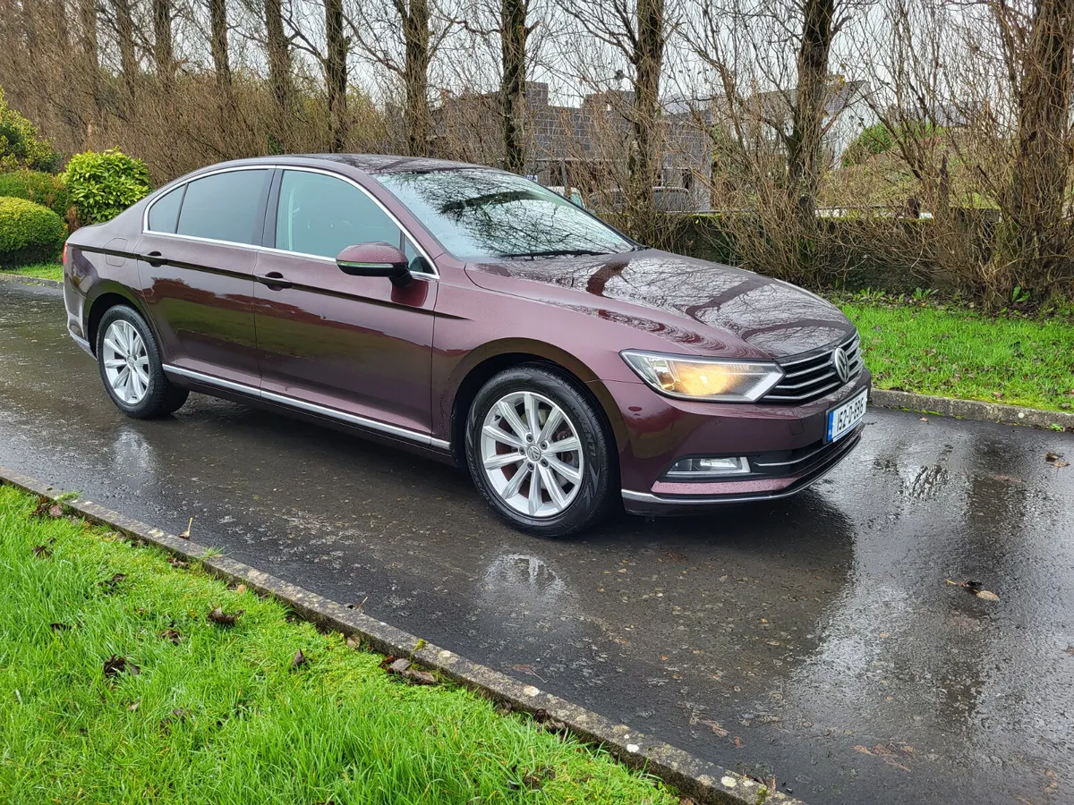 Volkswagen Passat  2.0L DIESEL HIGHLINE - Image 1
