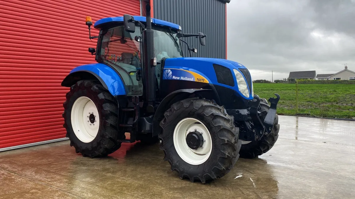 New Holland 6070 RC 2010 - Image 4