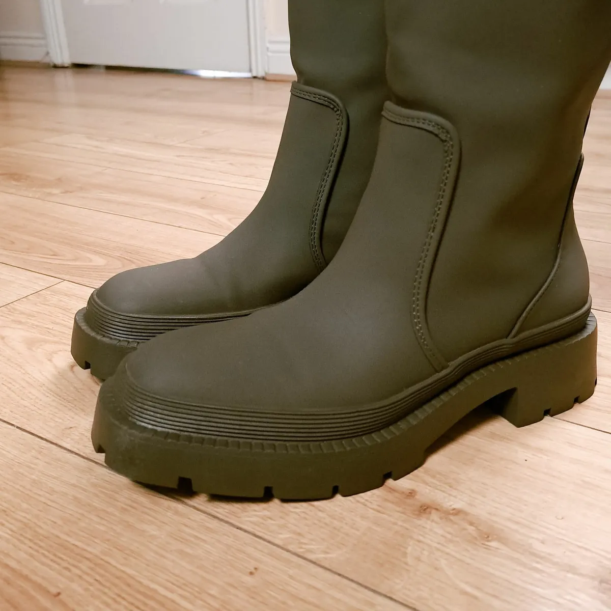 Zara Khaki Green Rubber Knee High Boots 6UK/39EU - Image 4