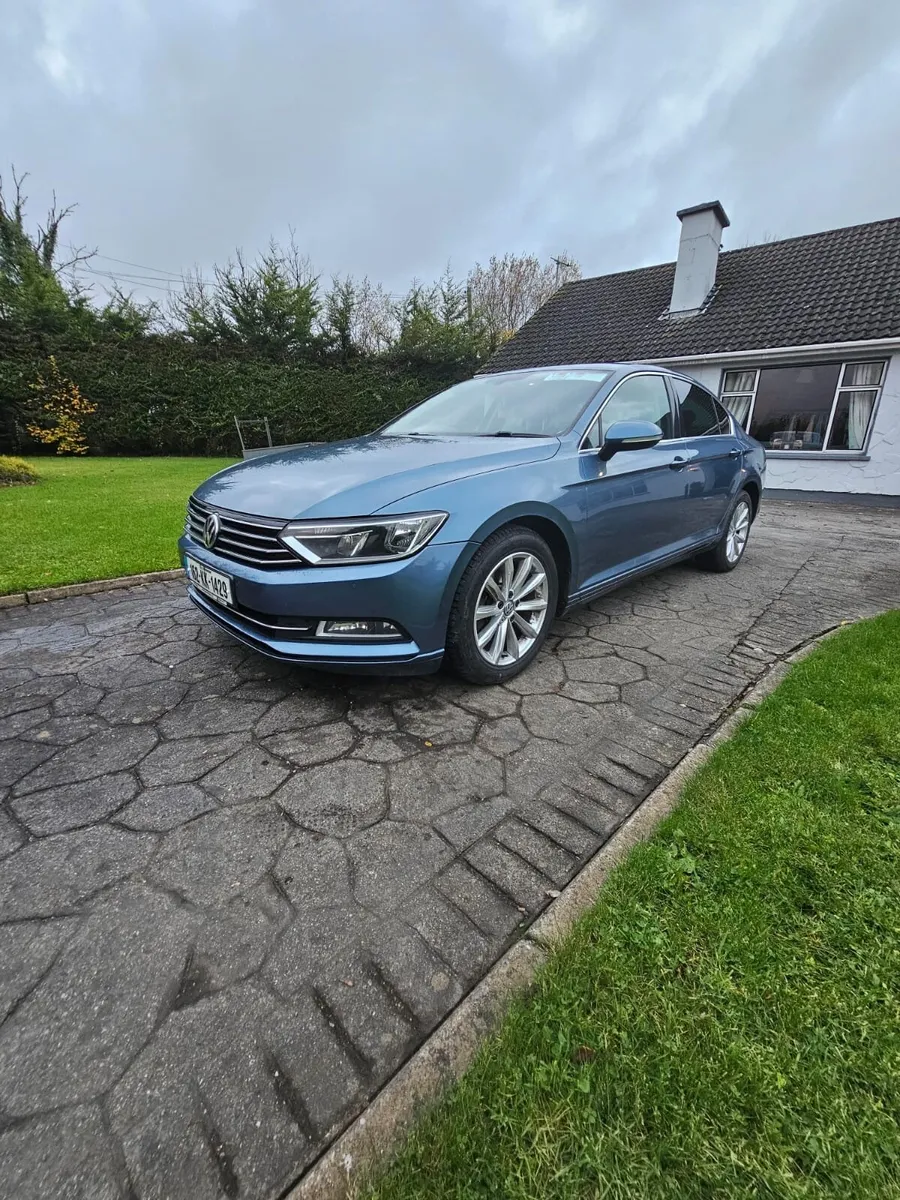 Volkswagen Passat 2016 - Image 1