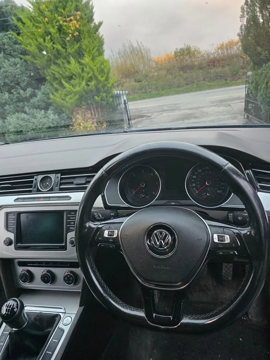 Volkswagen Passat 2016 - Image 4