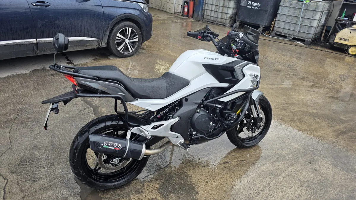 2024 CF MOTO  700 MT - Image 1