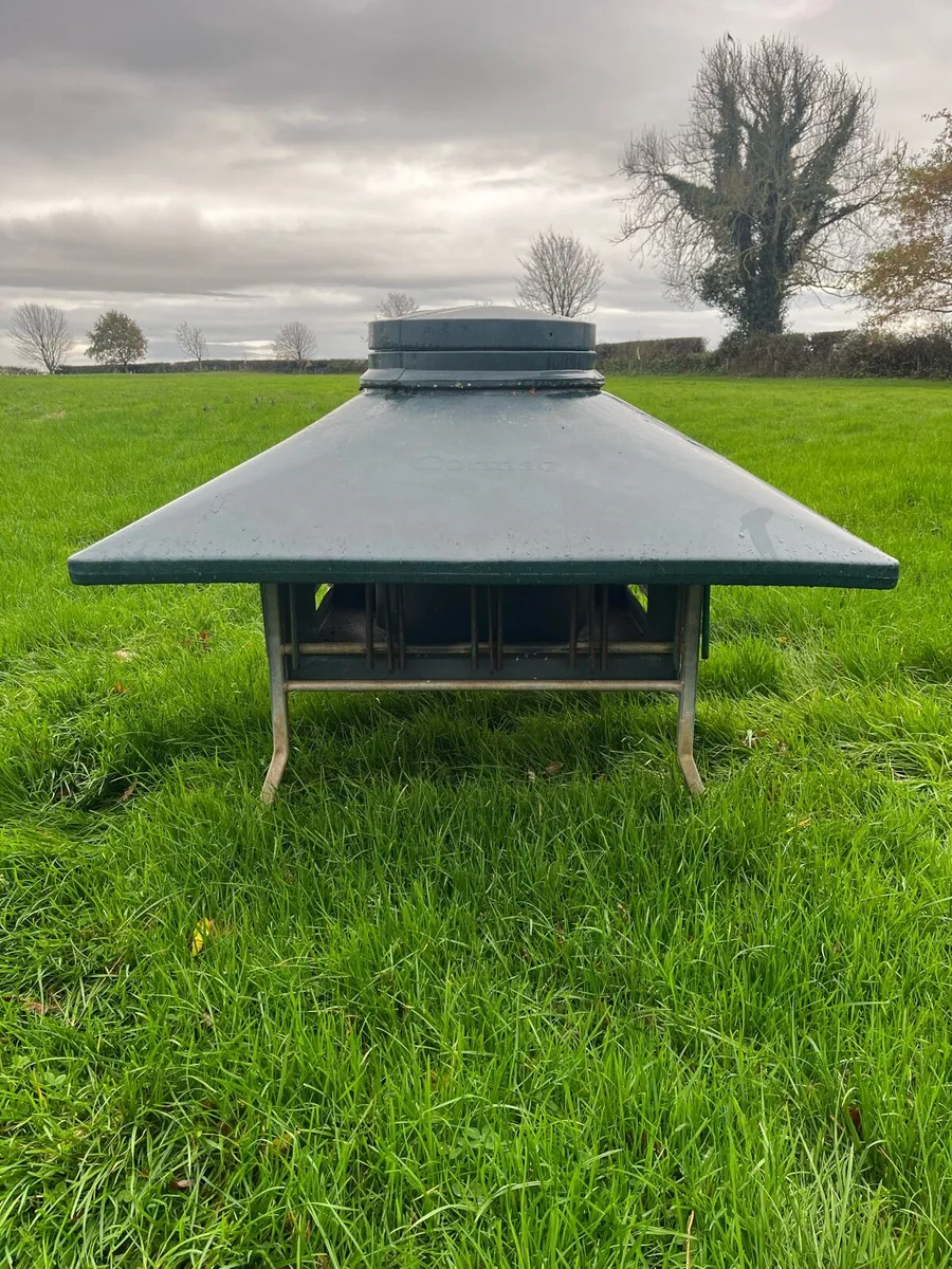 Lamb creep feeders - Image 1