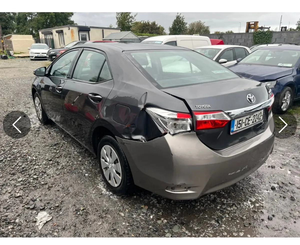 2015 Toyota Corolla 1.4 Petrol only 90 kms - Image 4