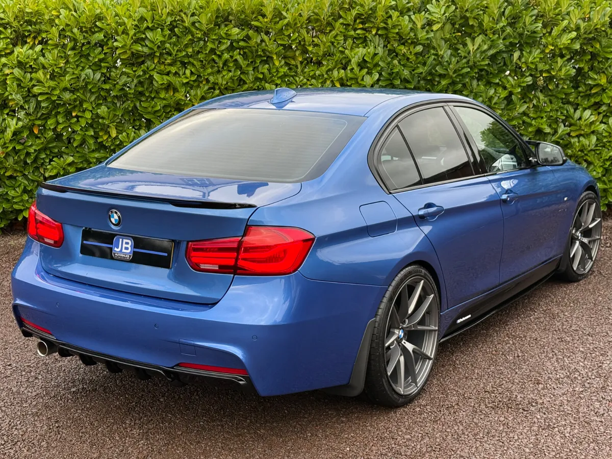 BMW 318D Auto M-Sport  **Big Spec** - Image 4