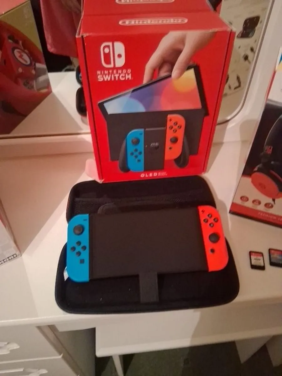 Nintendo Switch - Image 3