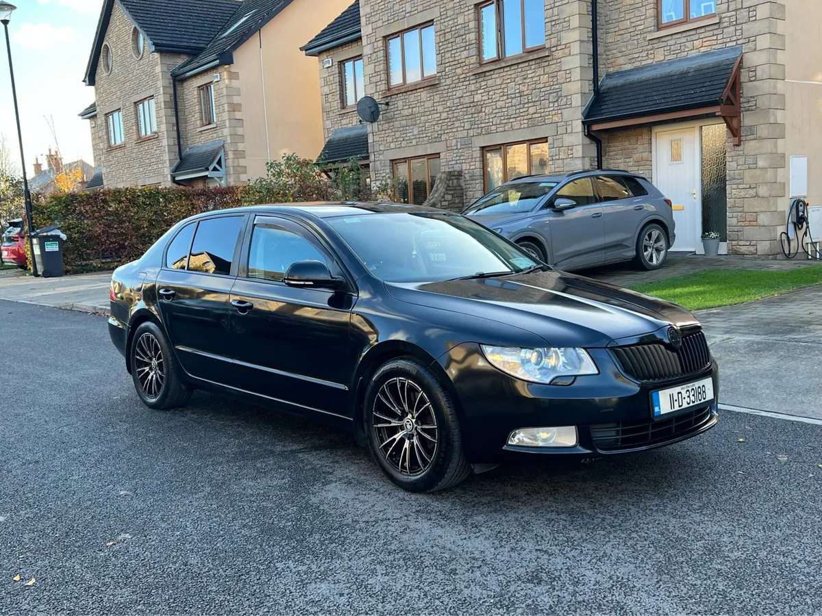 2011 Skoda Superb 1.6 Diesel NCT 05/26 TAX 2/26 - Image 4