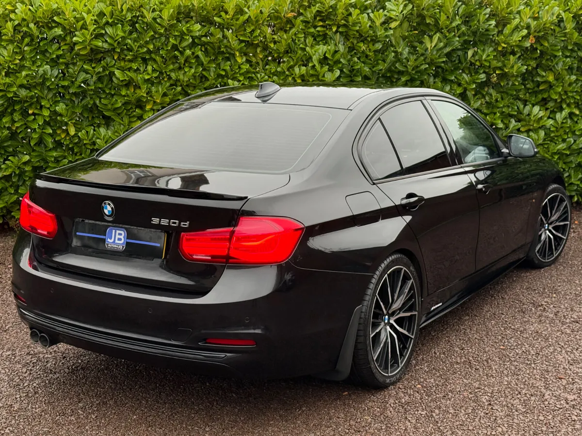 BMW 320D Sport Auto 2018 - Image 4
