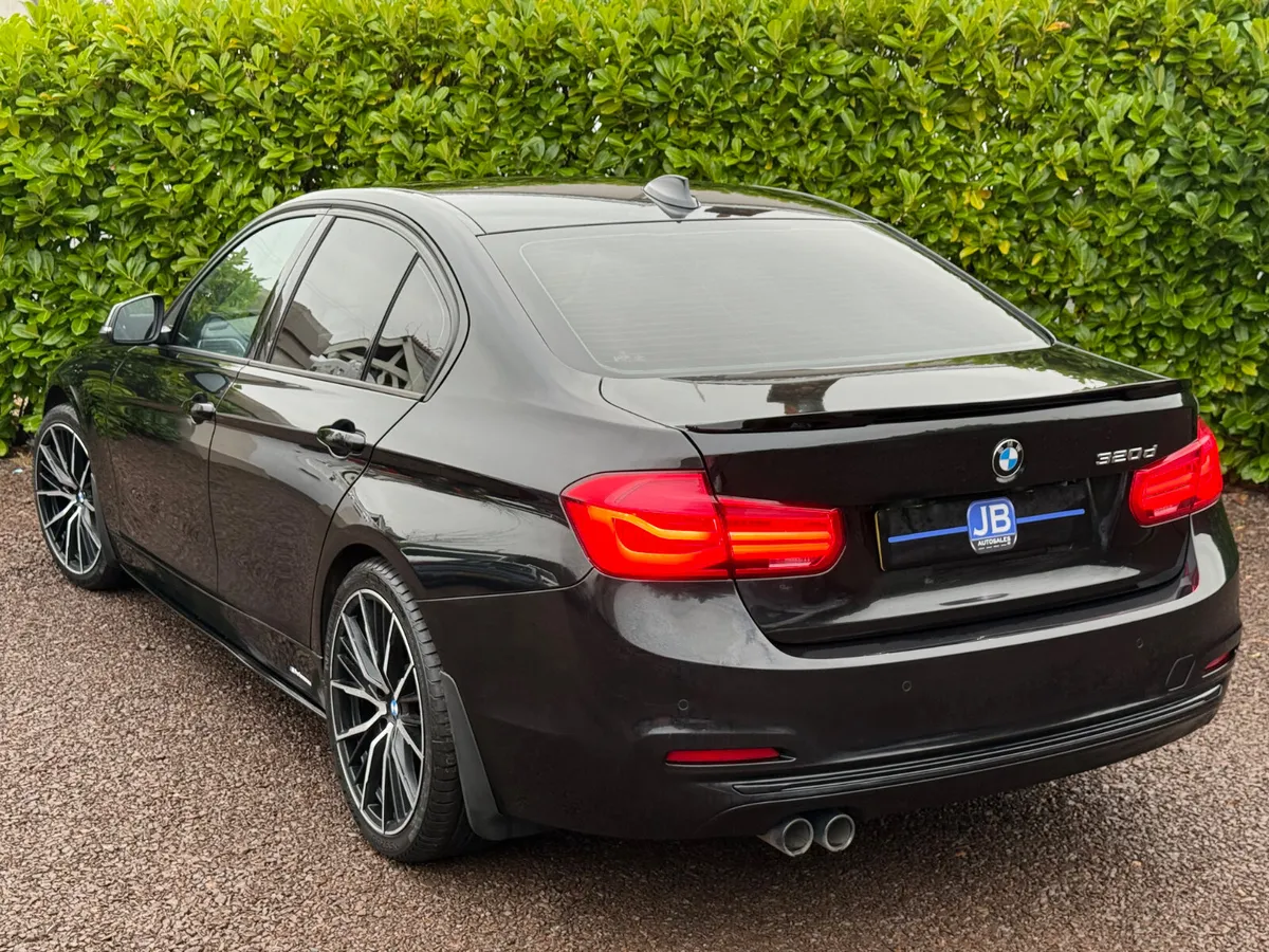 BMW 320D Sport Auto 2018 - Image 2