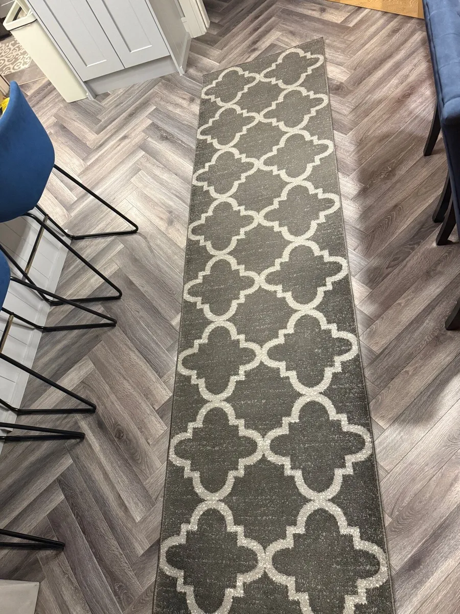 Rug runner - Image 1