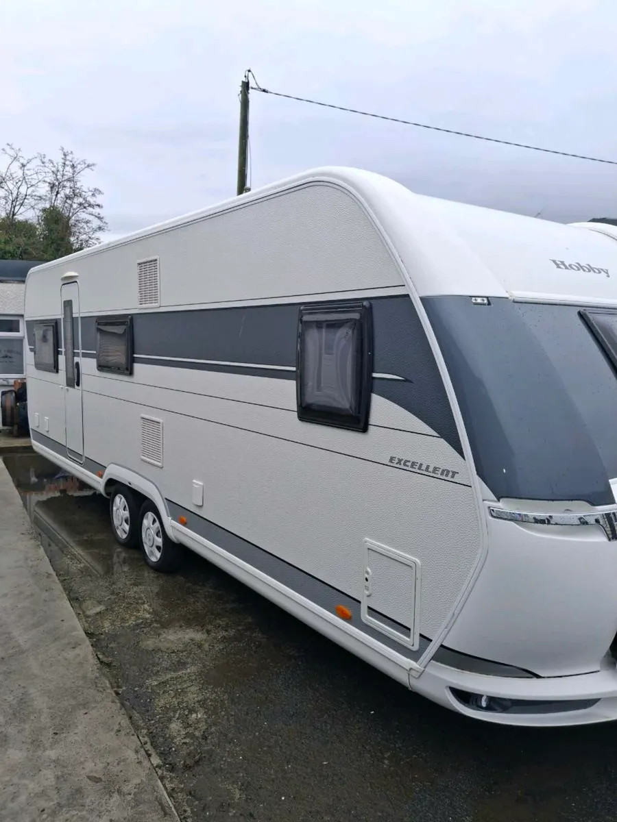 Caravan - Image 1