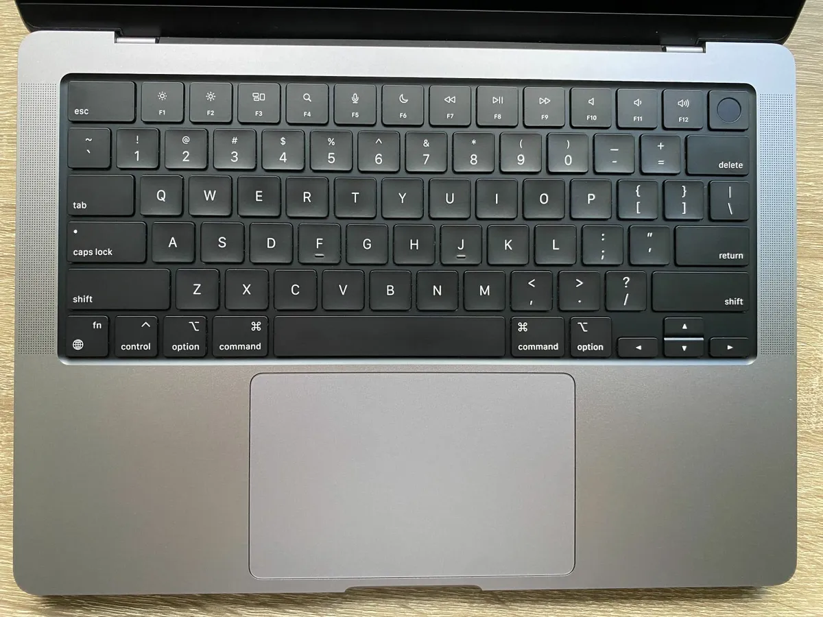 MacBook Pro 14-inch (2021) M1 Pro | 16GB | 512GB - Image 3