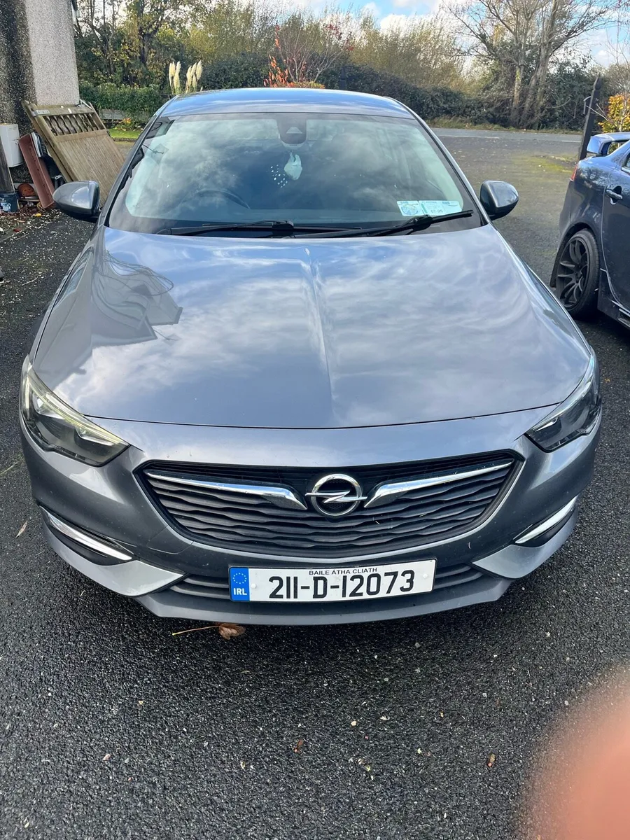 Opel insignia 1.6 Grand Sport - Image 1