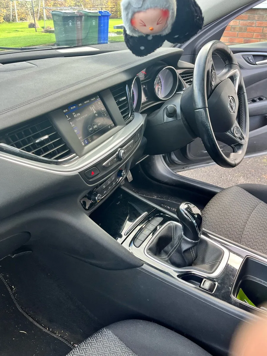 Opel insignia 1.6 Grand Sport - Image 2