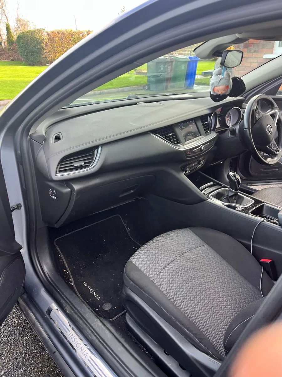 Opel insignia 1.6 Grand Sport - Image 4