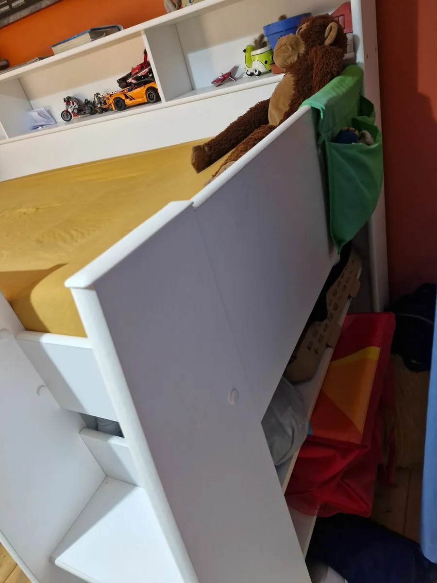 Childs bed - Image 1