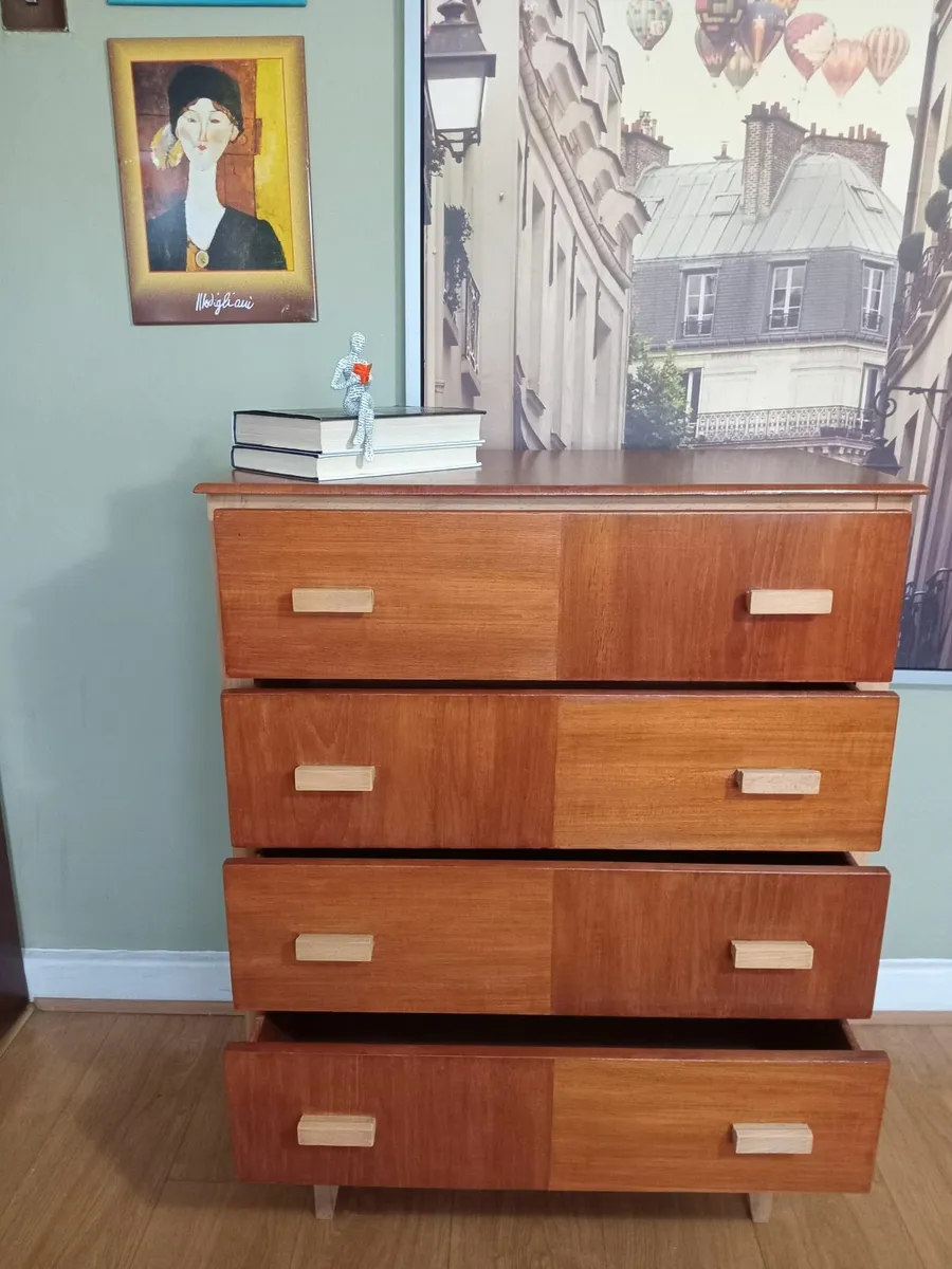 Retro chest of drawers - Image 1
