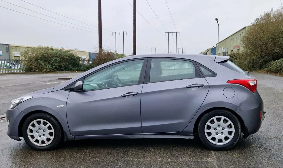 13 Hyundai I30 1.4 d..Long NCT and Tax..5400e - Image 4