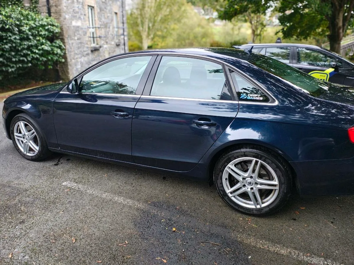 NEW NCT AND TAX Audi A4 2009 2.0 TDI - Image 4