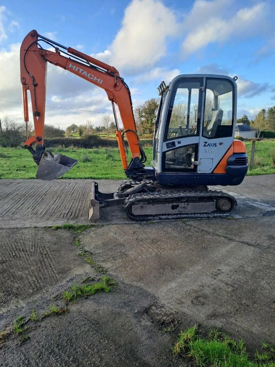 Hitachi zaxis 30 - Image 2