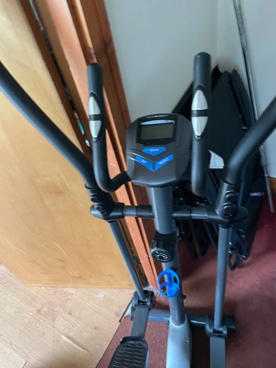 Roger Black Cross trainer - Image 1