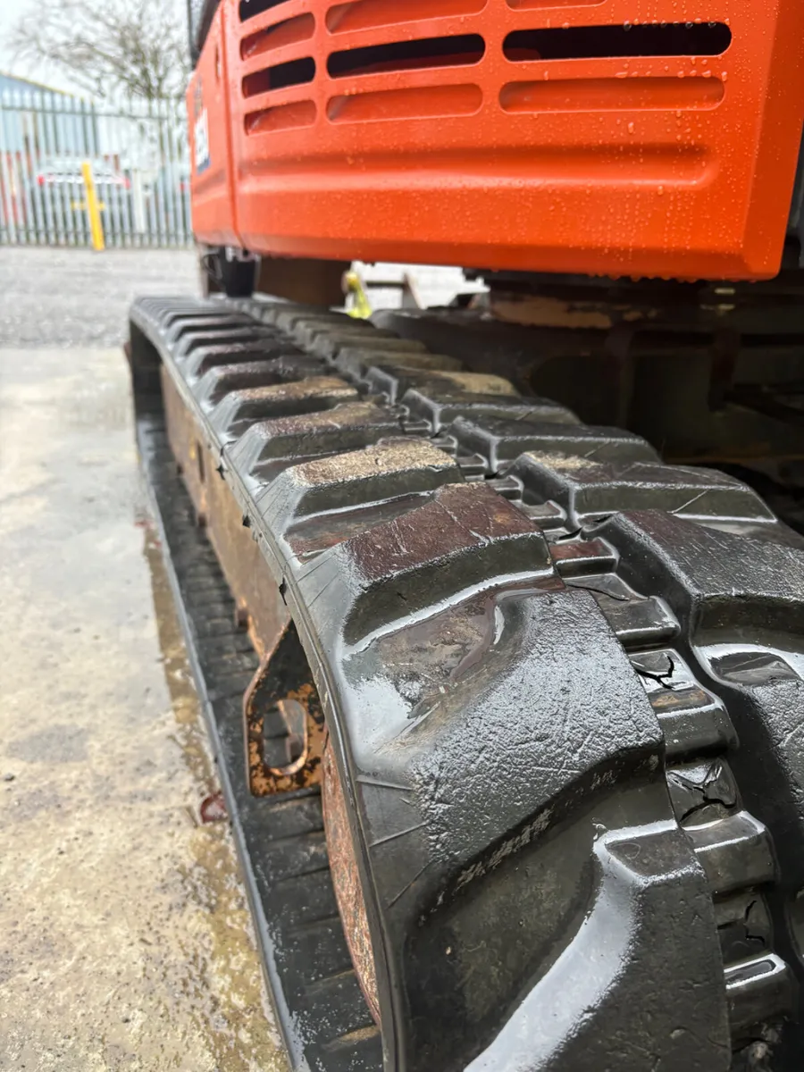 Hitachi 26U - Image 4