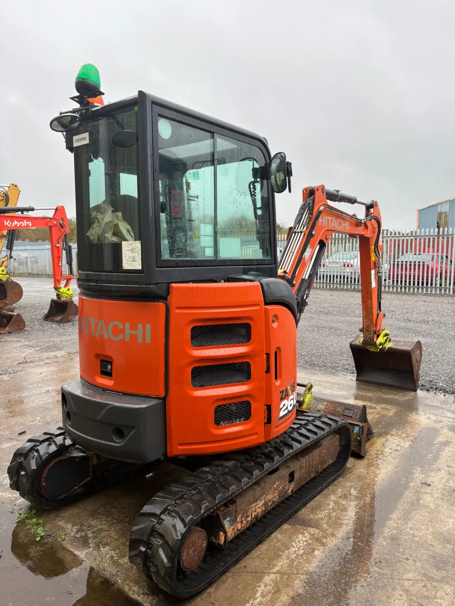Hitachi 26U - Image 2