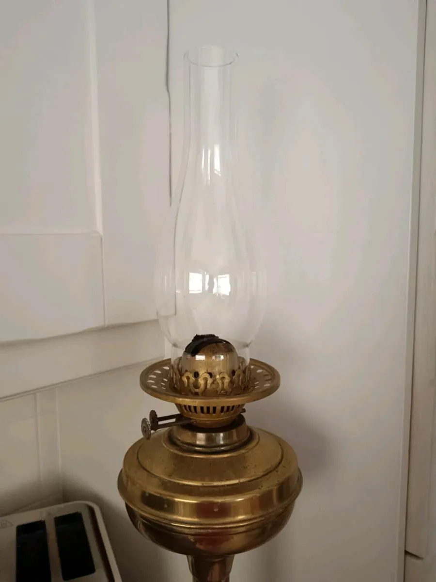 Vintage oil lamps - Image 4