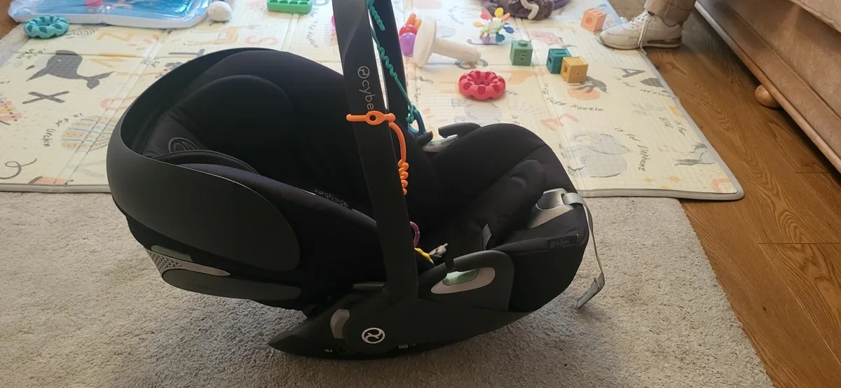 Baby car seat