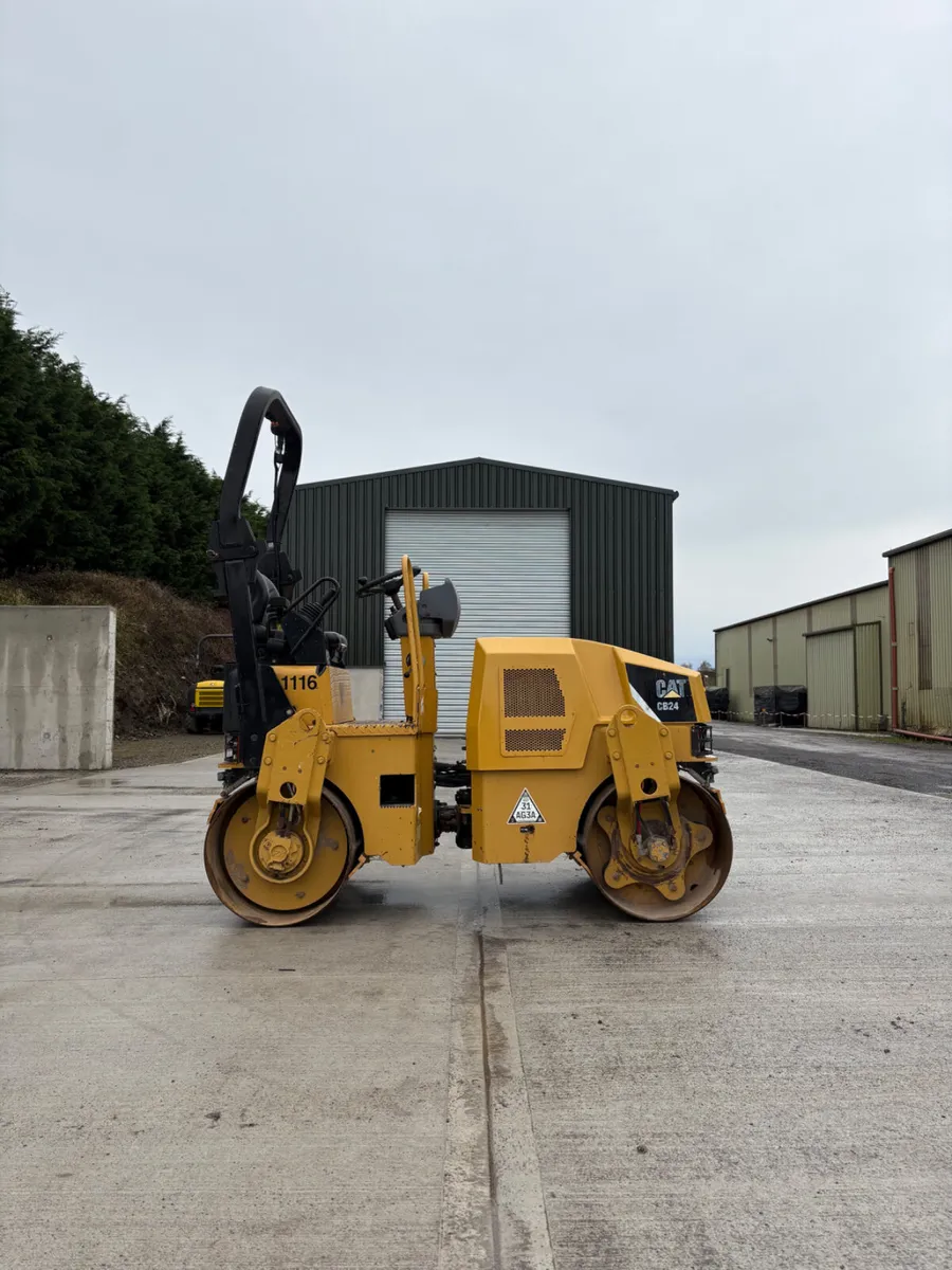 Cat roller 120 - Image 1