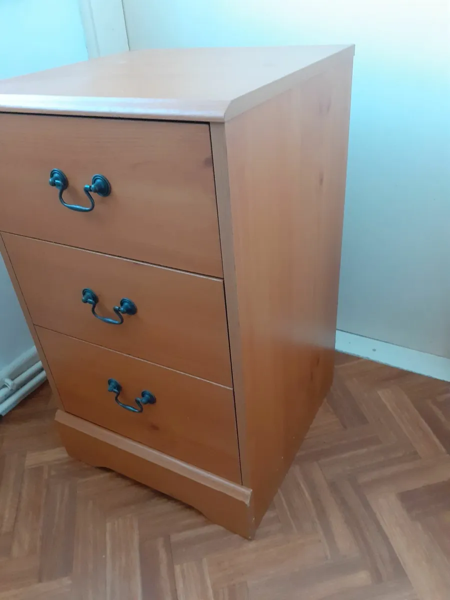 Chest of drawers - Image 2