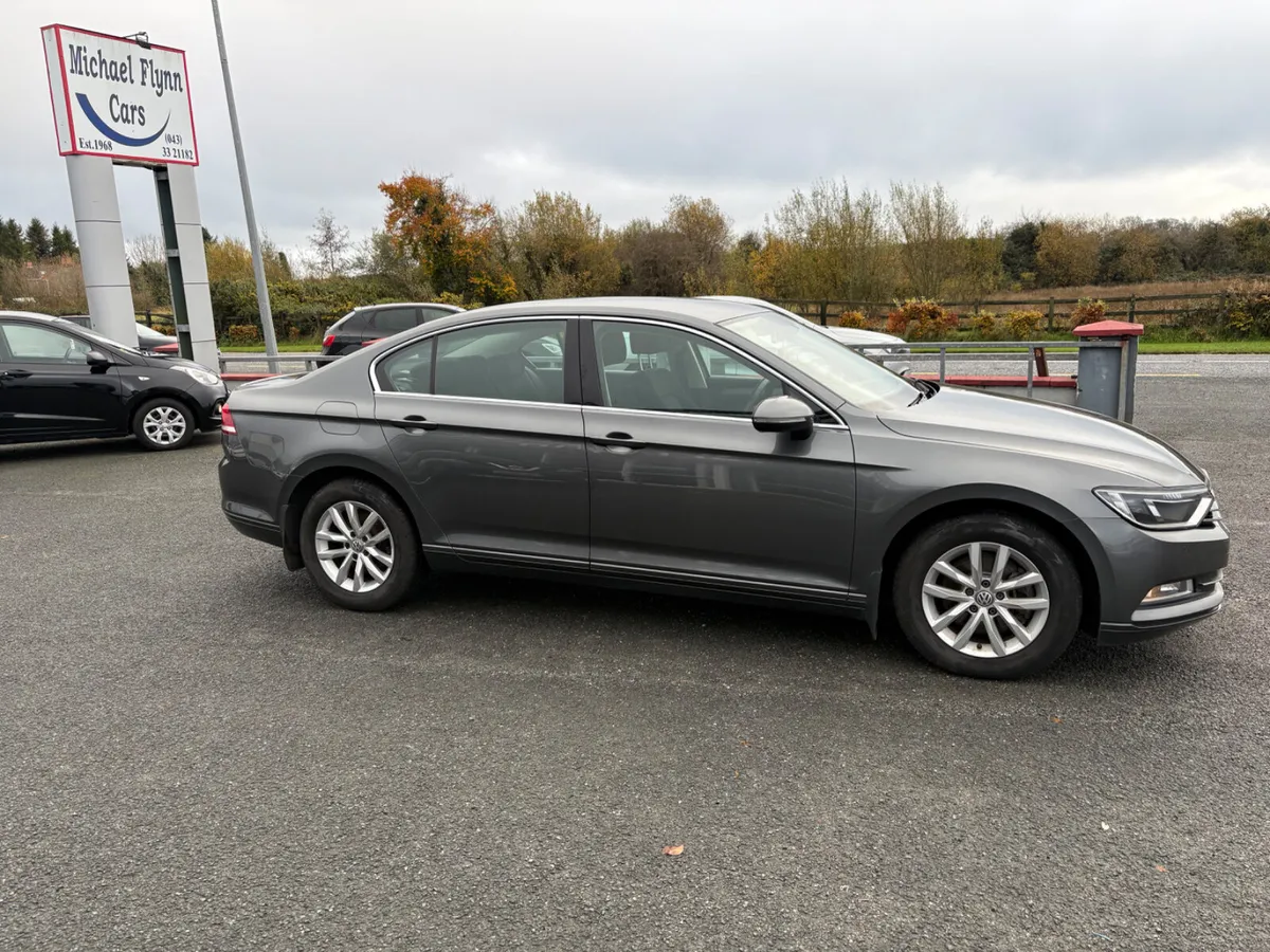 Volkswagen Passat 1.6TDi C/L 1 owner FSH 1510 - Image 4