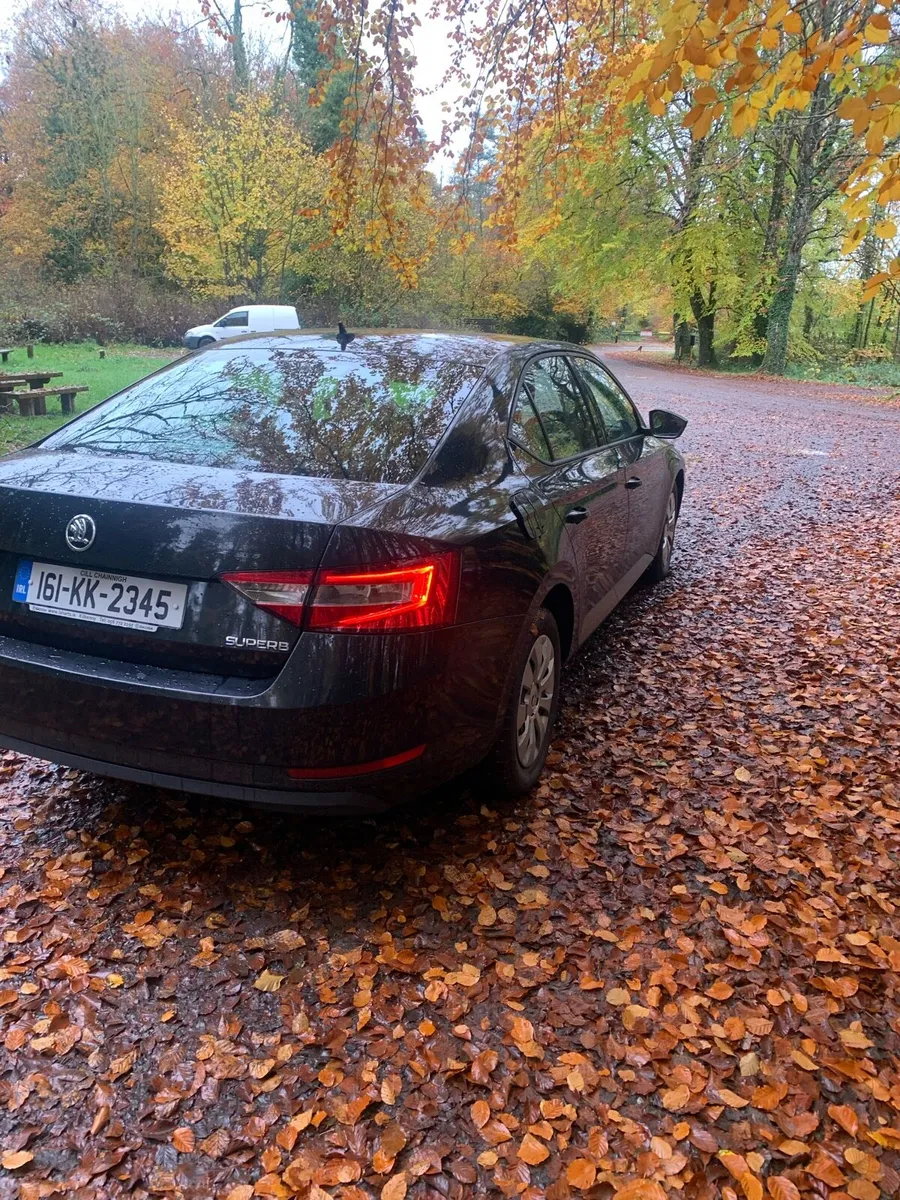 Skoda superb - Image 4