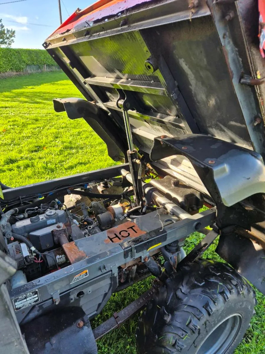 Kubota RTV 900 Hydraulic tip - Image 4