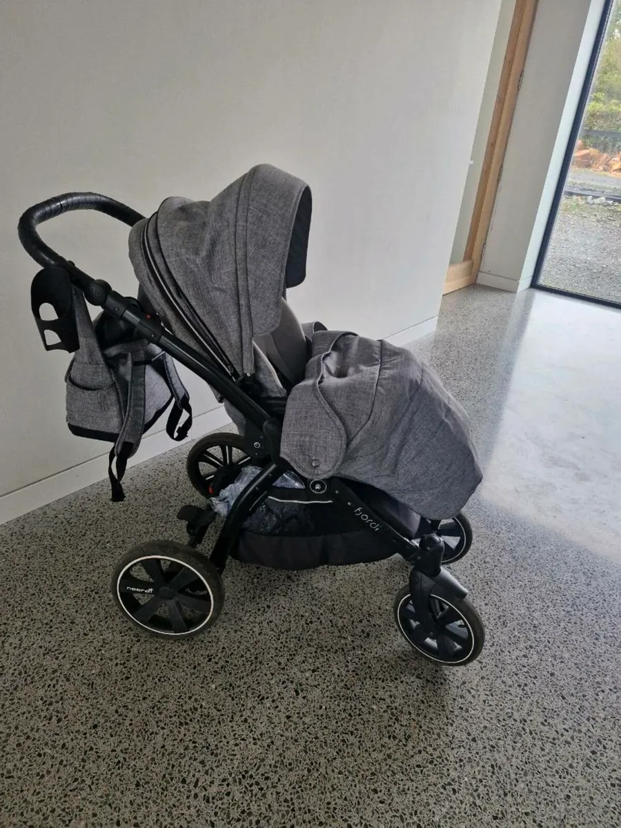 Noordi Fjordi 3 in 1 travel system - Dark Grey - Image 3