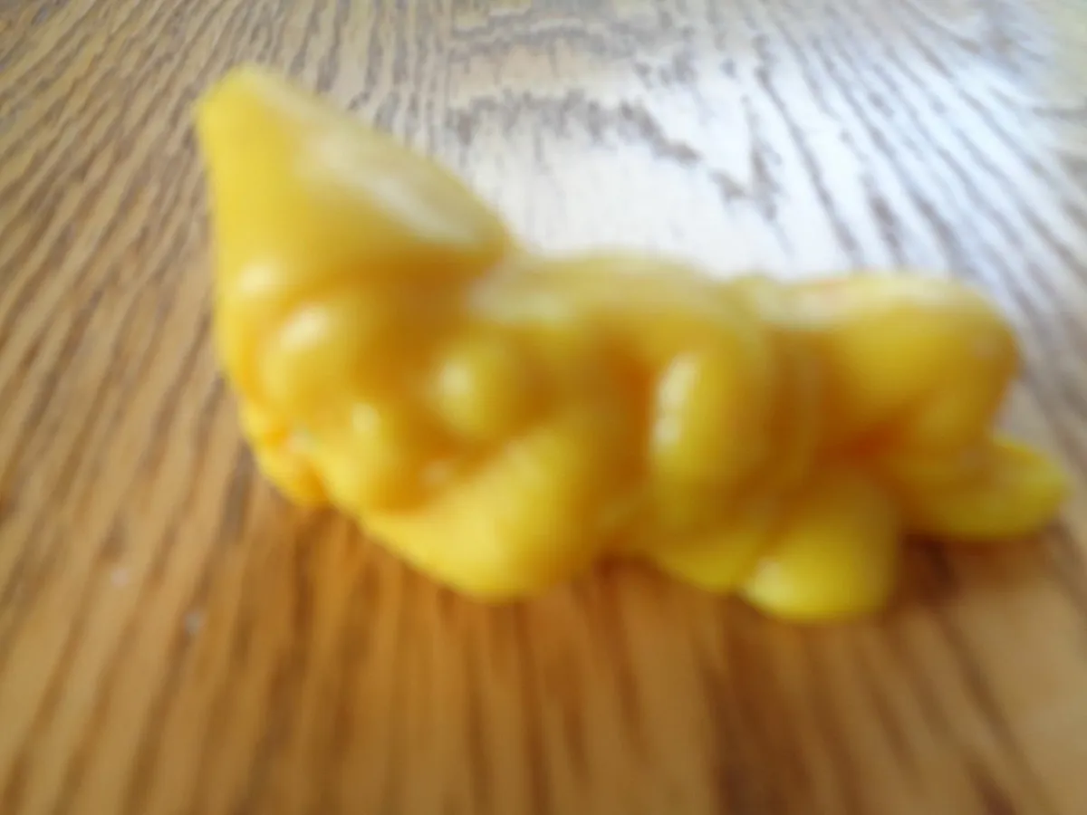 Hand Made Nome Soaps x 3 for Sale - Image 2