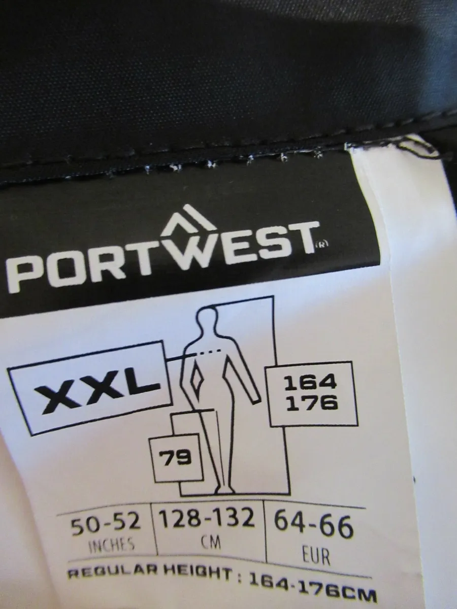 work jacket Portwest  Hi-Vis Winter Jacket farm - Image 3