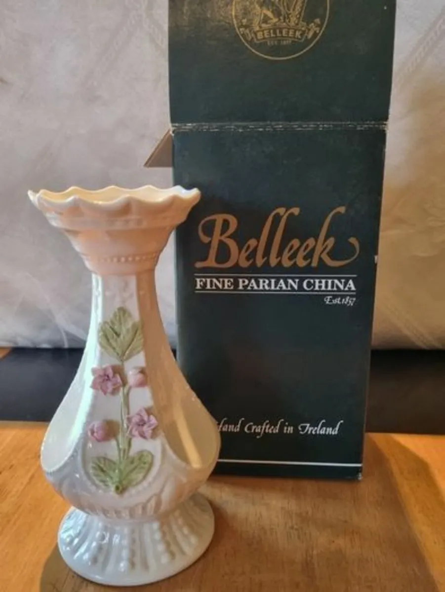 Belleek vase - Image 1