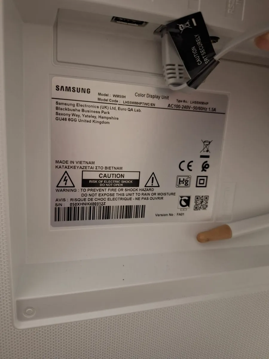 Samsung flip interactive display - Image 4