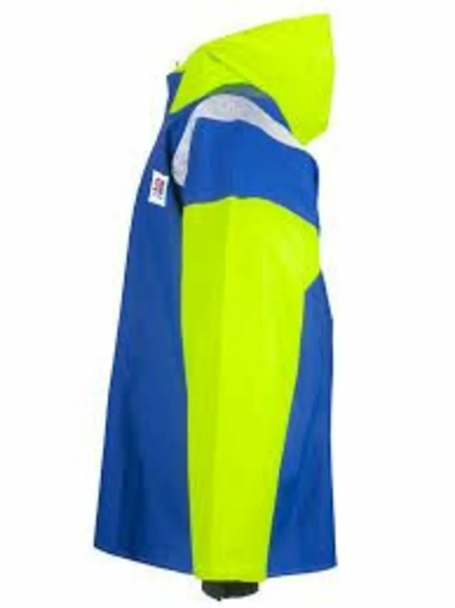 Waterproof jacket +FREE NEOPRENE SOCKS - Image 3