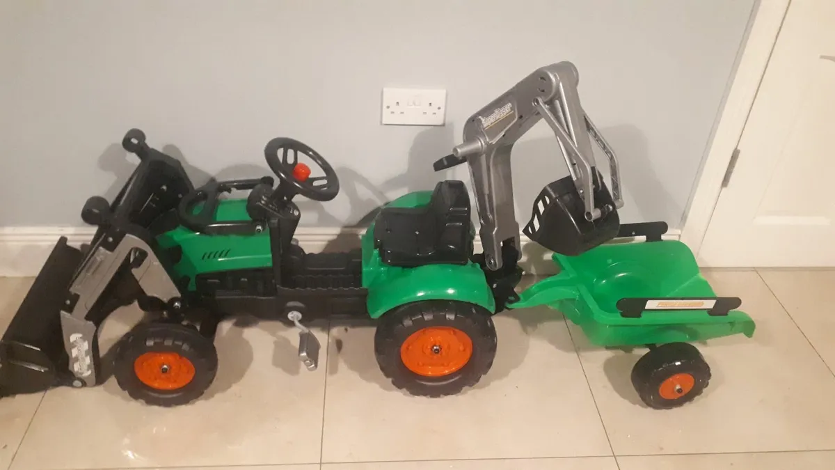 Kids ride on tractor, trailer and  excavator - Image 1