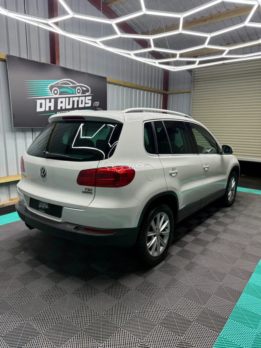 Volkswagen Tiguan 2014 - Automatic + Low mileage! - Image 2