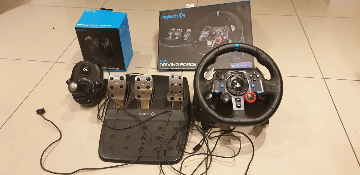 Steering wheel for PS4/5 - Image 1