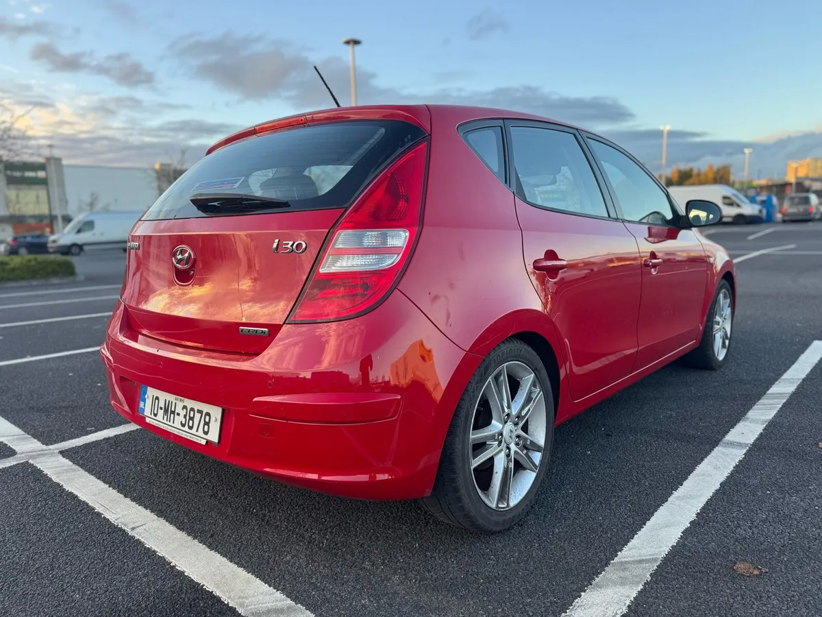 Hyundai i30 *NEW NCT *EXCELLENT CONDITION - Image 3