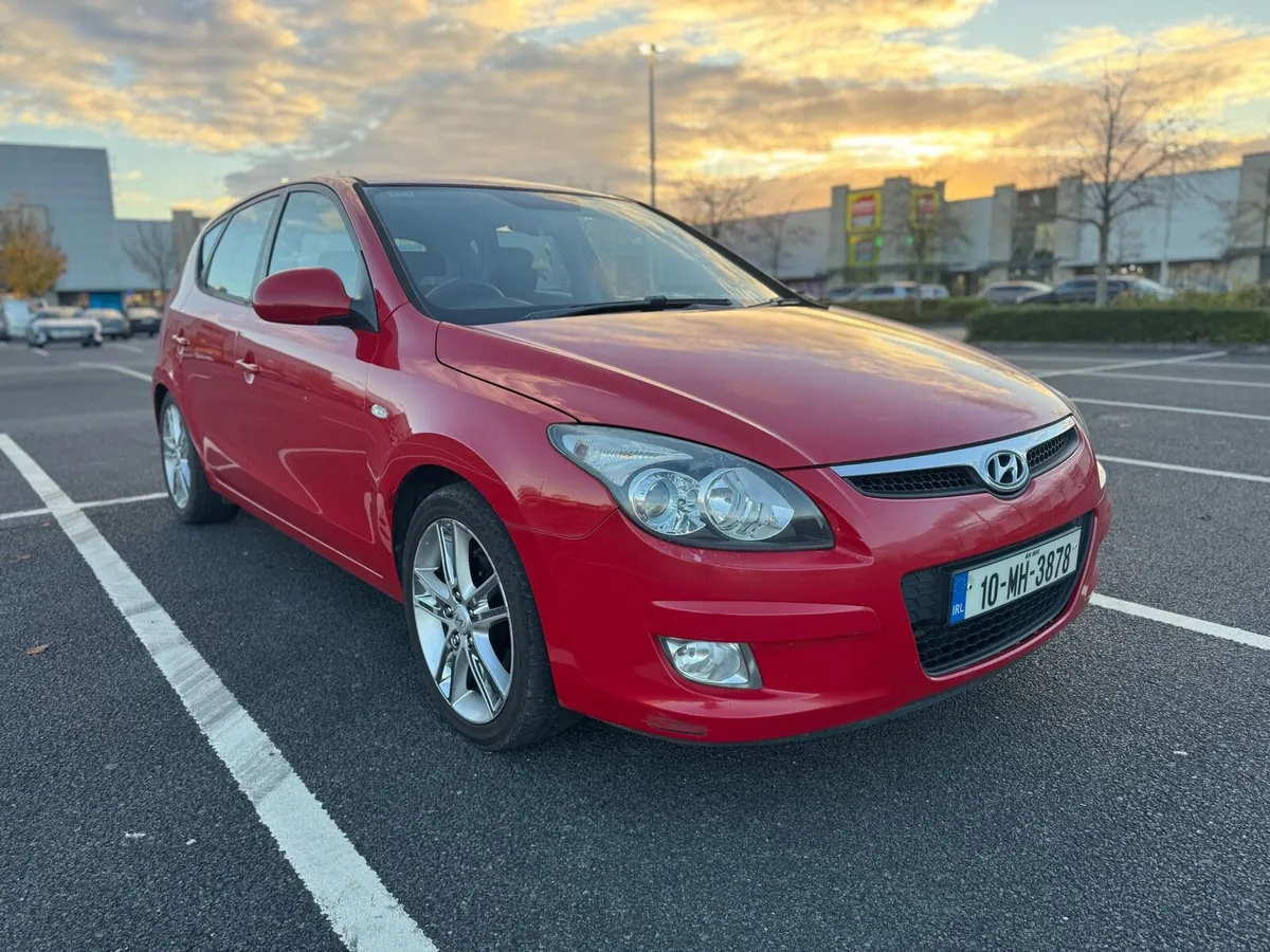 Hyundai i30 *NEW NCT *EXCELLENT CONDITION - Image 4