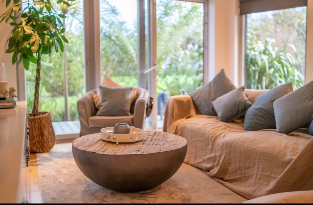 Coffee table - Image 1