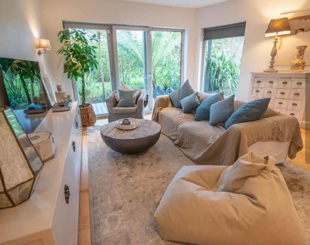 Coffee table - Image 3