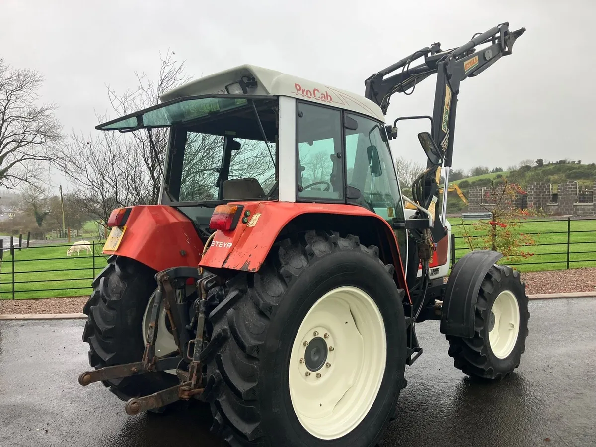 STEYR 4WD  with Loader - Image 3